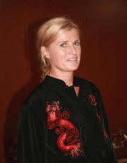 Frau Birgit Reimers (früher Ciesla), 1.Vorsitzende und Kinder-Trainerin des Kampfkunst-Center JuDjuSu-Jitsu Karate e.V.